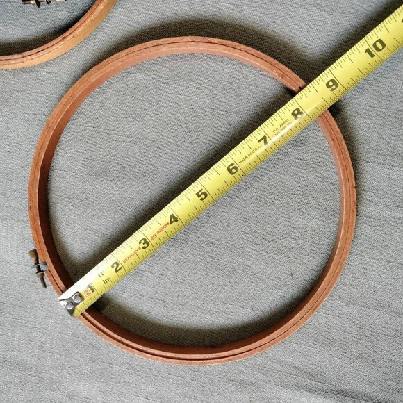 Wood Embroidery Hoop Large Lot Crafting Round 6" 7" 8" - Picture 3 of 4